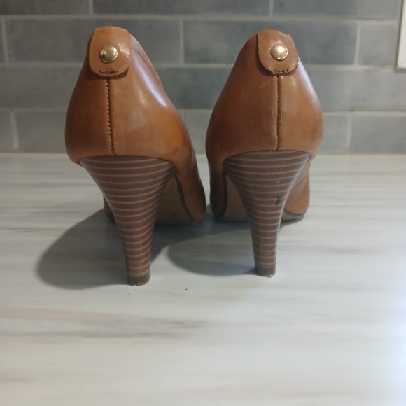 Call it Spring Nude heels size 7 1/2 - Picture 3 of 5